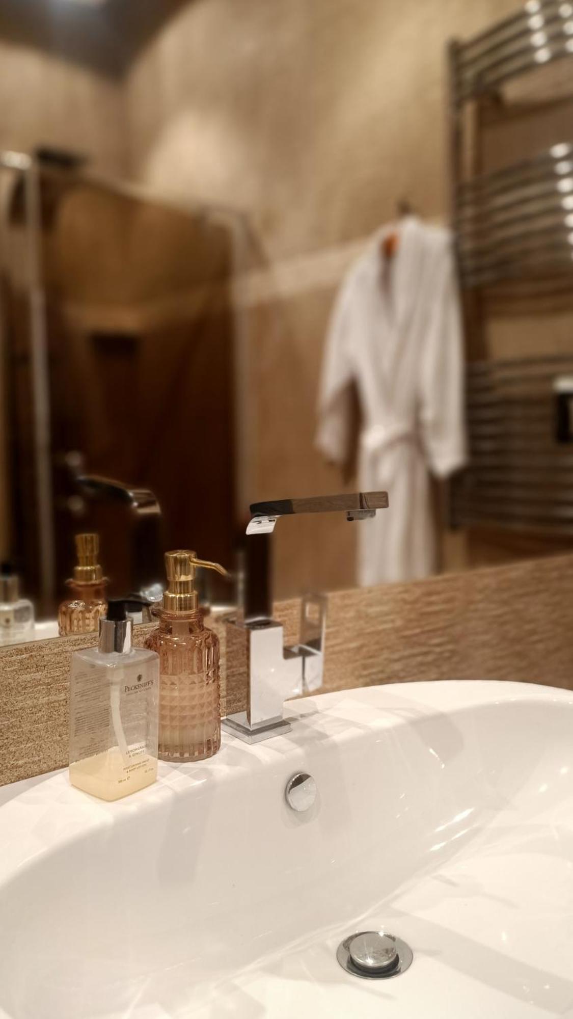 Luxury Room Well Located Częstochowa Extérieur photo